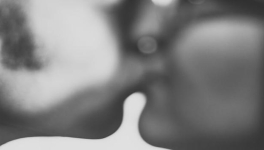 Deux êtres à l'unisson