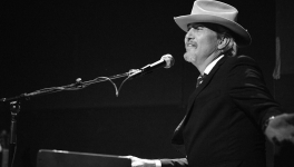 The Colorist Orchestra and Howe Gelb - 2021 - Fièvre languide d'une soirée d'été. 