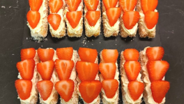 Fingers faciles sans cuisson fraises chantilly - Recette en vidéo