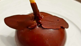 Pomme d'amour chocolat vanille et insert framboise
