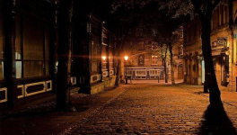 Une pluie sombre dans la nuit