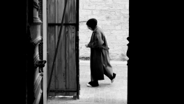 Cinquième mouvement — Que le seuil s’ouvre et que l’étranger agrandisse la maison