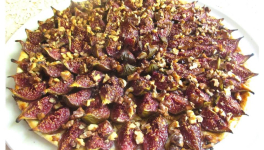Tarte fine aux figues, miel et noix