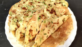 Crêpes aux courgettes et aux pommes de terre - Recette en vidéo