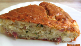 Gâteau courgette, fromage et jambon