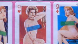 Femmes sous cellophane