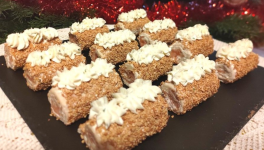 Mini bûches au chèvre frais et au saumon fumé - Recette en vidéo