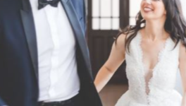 Continuez cette phrase : les fiancés sont sur le point de se dire oui quand soudain...