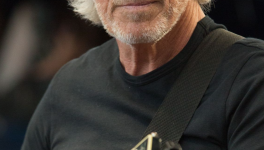 Shattering the pro-war Wall of Propaganda, and Pretending.