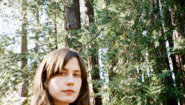 Marina Allen, les trilles éclatantes de l'oiseau-chanteuse