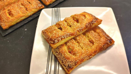 Feuilletés au poulet et au fromage - Recette en vidéo