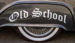 Découvre "Les Essentiels Marketing"