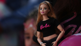 Barbie: Un ‘Mito de la Caverna’ moderno de “Platóne” rosa