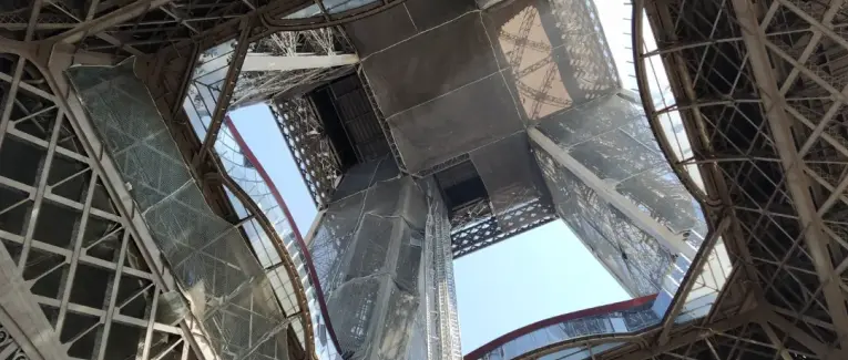 Poème écrit à la tour Eiffel
