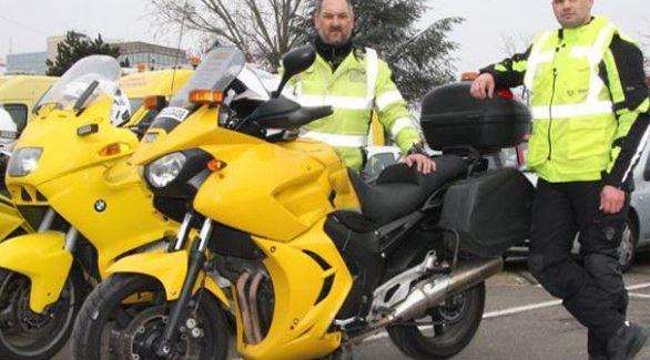Etre excorte moto