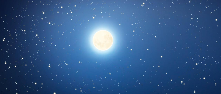 La lune dans les ténèbres