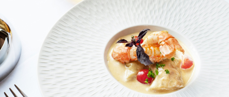Montpellier brille dans le Guide Michelin 2024 : Cinq étoiles montantes illuminent la scène gastronomique
