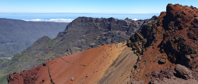Du cirque de Cilaos au Piton des Neiges (3070m)