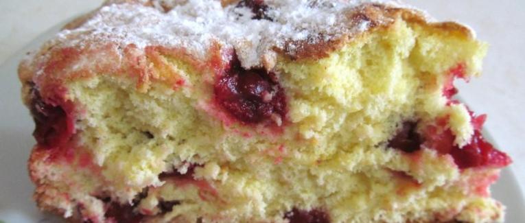 Gâteau super moelleux aux griottes ou cerises
