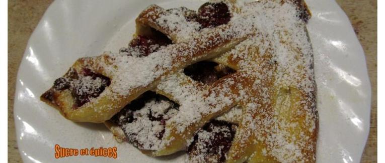 Feuilletés tressés aux figues, miel et noix