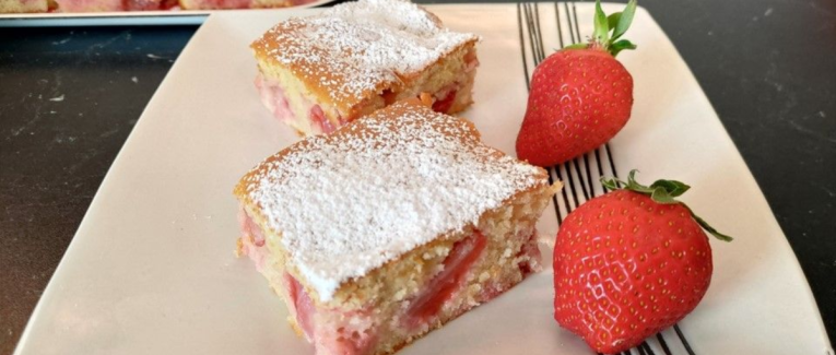 Gâteau simple aux fraises - Recette en vidéo