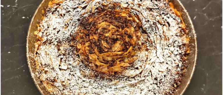 Crinkle cake chocolaté aux amandes façon baklava (vegan) - Recette en vidéo