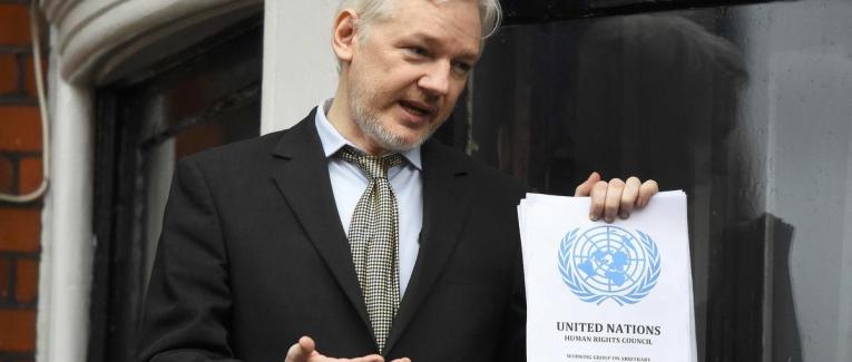 #JeSuisAssange
