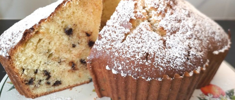 Gâteau moelleux au mascarpone et aux pépites de chocolat - Recette en vidéo