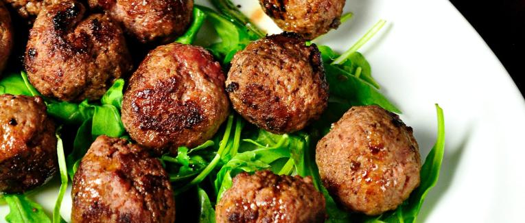Mijoté de boulettes aux petits pois