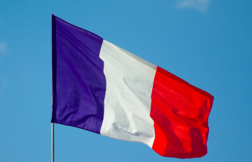 Drapeau dans les classes : est-ce si nécessaire ?