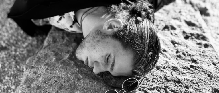 La douleur est moins forte quand vient le sommeil