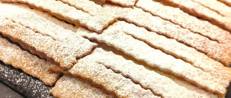 Beignets italiens Chiacchiere au four - Recette en vidéo