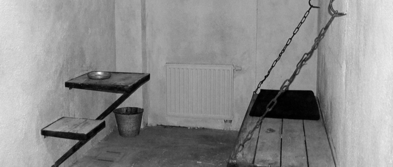 LE PRIX D’UNE CONSCIENCE PURE : LA GUERRE SILENCIEUSE DE DIETRICH BONHOEFFER