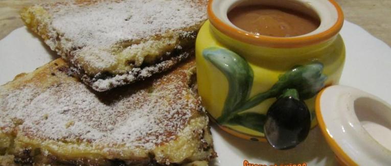 Crêpe impériale autrichienne aux pépites de chocolat et aux pommes - Kaiserschmarrn