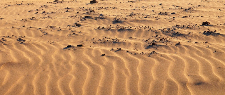 Du sable basculé...