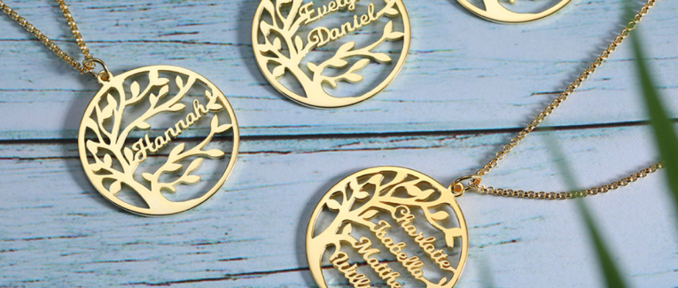 Personalized Necklaces: A Timeless Expression of Individuality and Sentiment