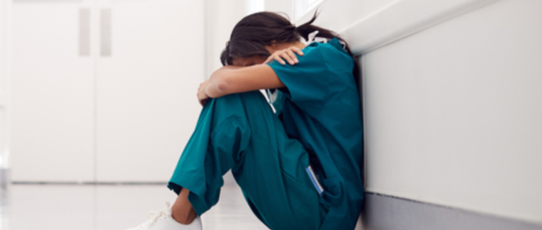 Burn-out soignant : rebondir et réinventer sa carrière médicale