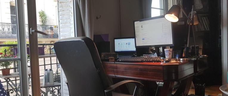 K. cadre dans une entreprise des Industries Culturelles et Créatives (#51)