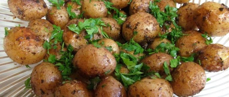 Pommes de terre grenaille au four