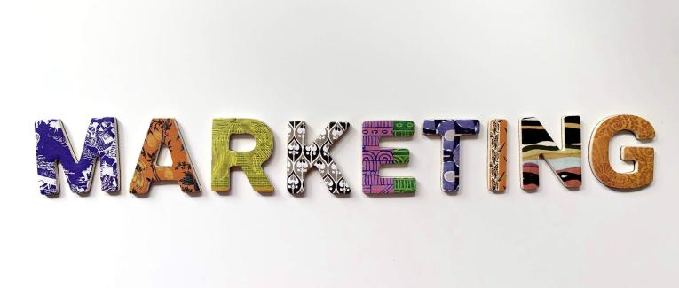 Plume astucieuse : Marketing