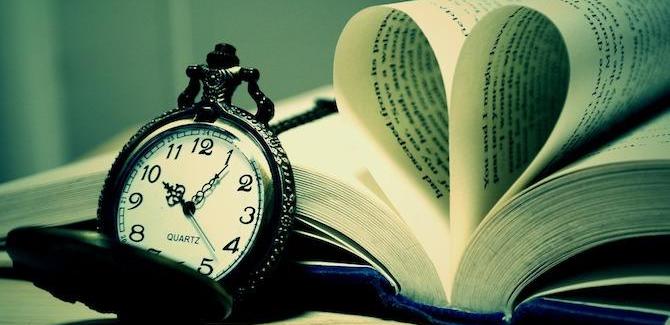 Murmures à travers le temps et l'espace