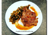 Côtelettes de porc sauce pimentée au soja et brunoise de courgette