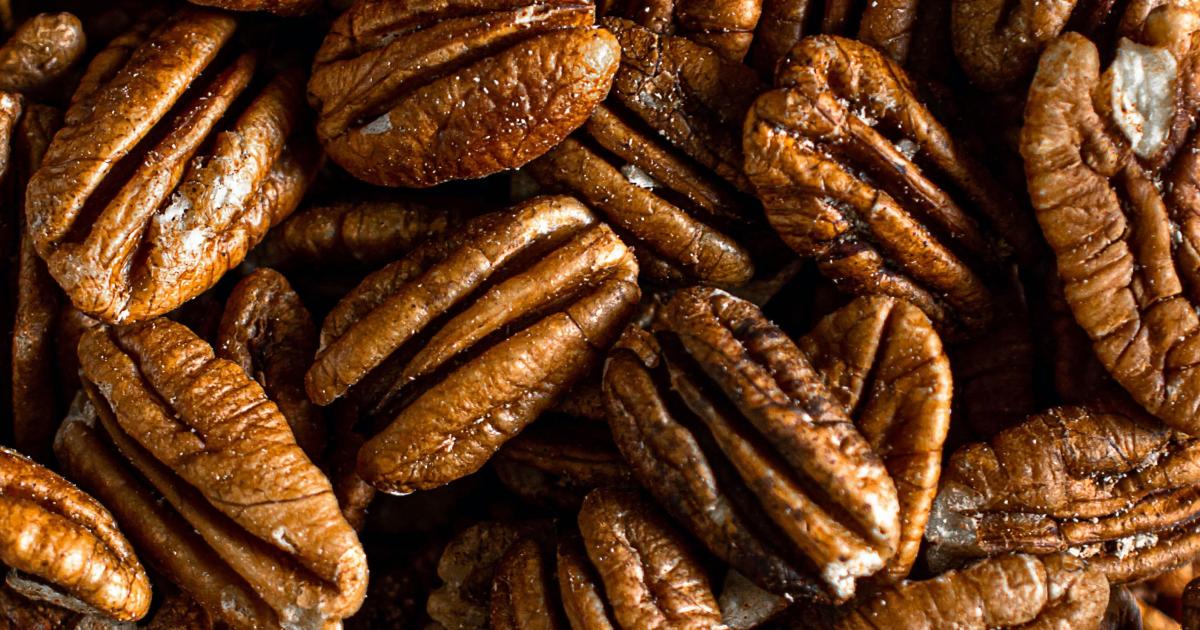 Bâtonnets sablés aux noix et fèves de cacao