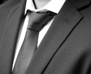 L’homme d’avant les portes