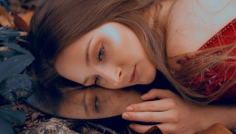 The kiss of Deception de Mary E. Person