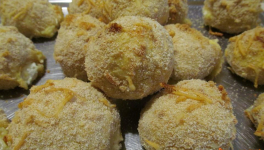 Boulettes de polenta et fromage au four