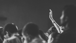 Histoire de débats et d'enregistrement