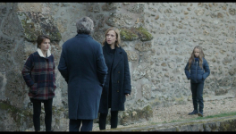 La sainte famille (2019) Louis-Do de Lencquesaing