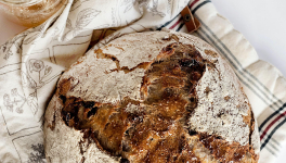 Pain blanc cuit en cocotte