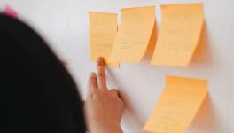 Conversation avec Eva, André, Bertrand et Pierre sur l’invasion des objectifs